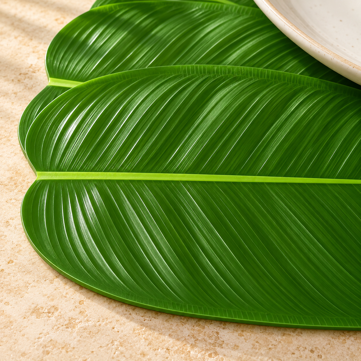 VANA banana leaf table mats: texture, two sizes, set options and everyday dining versatility