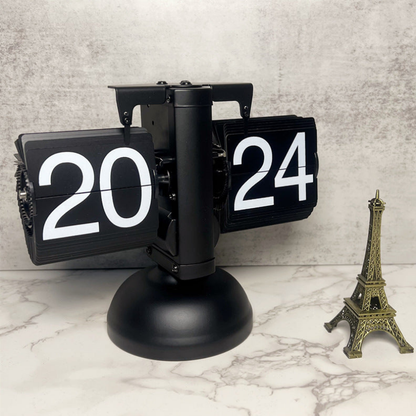Automatic Page-Turning Desk Clock | Vintage European Style
